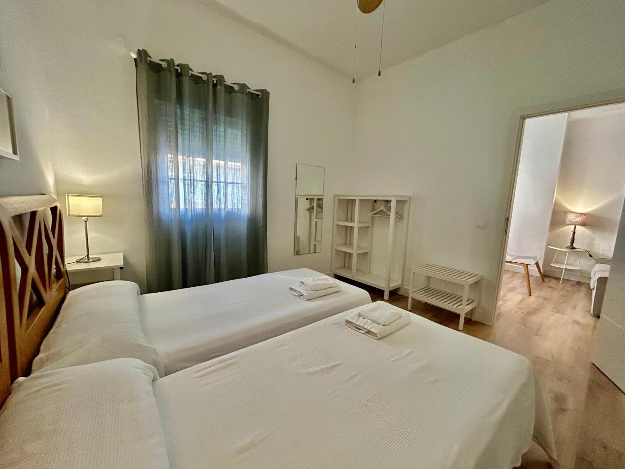 Acogedor Apt 6Pax 3Bdr 2Bth - Cozyhomesevilla5 エクステリア 写真